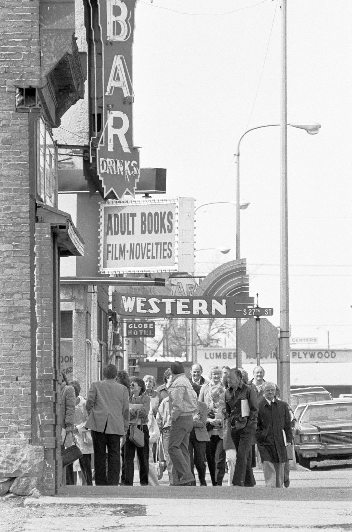 Teachers tour historic Billings, 1985